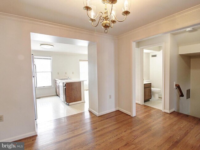 Foto del edificio - 7990 Quay Ct