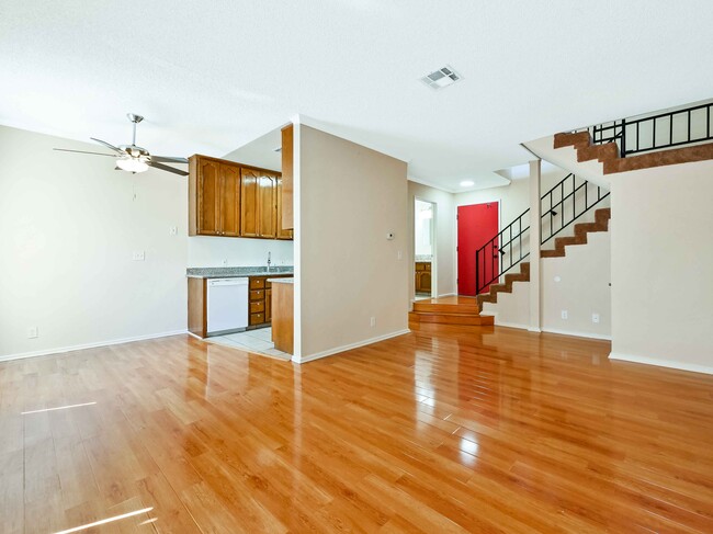 Building Photo - 6709 Woodley Ave