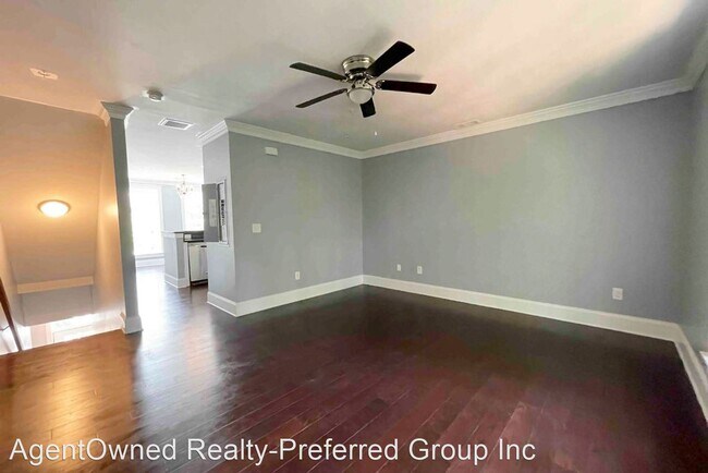 Building Photo - 708 S Shelmore Blvd