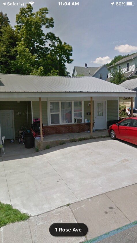 Primary Photo - 2 Rose Ave