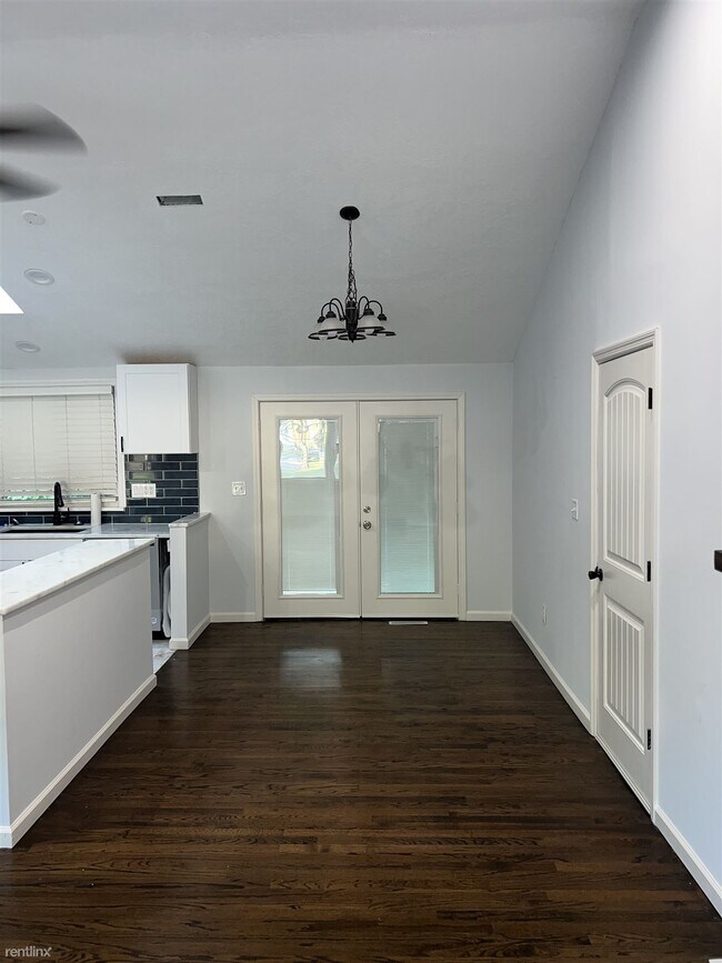 Building Photo - 4 br, 3 bath House - 9316 Fairwood Drive