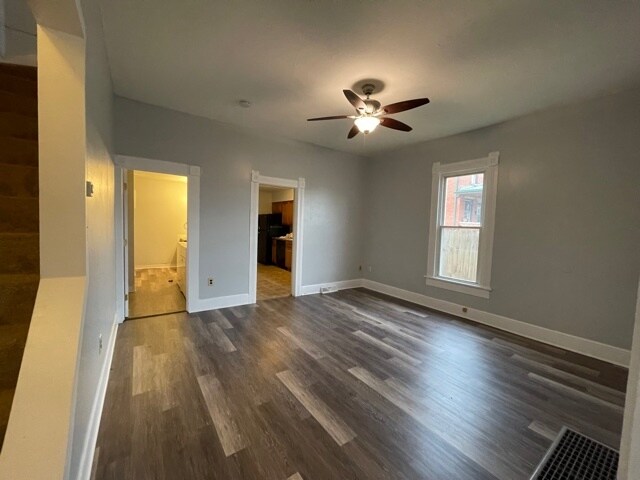 Building Photo - 210 Lafayette Rd