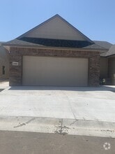 Building Photo - 13622 Hunters View St