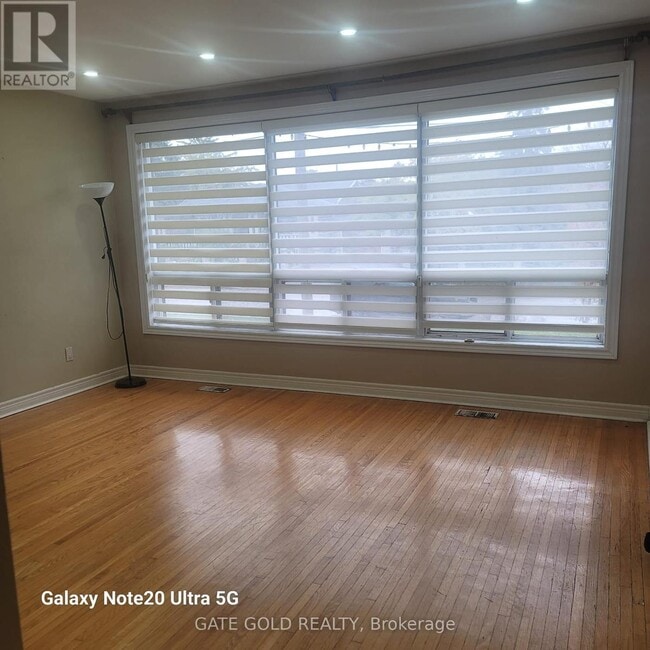 Building Photo - 30 Benstrow Ave