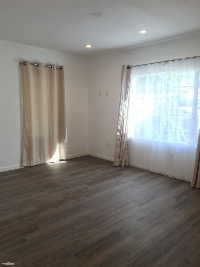 Building Photo - 2 br, 1 bath House - 3511 Harper Street
