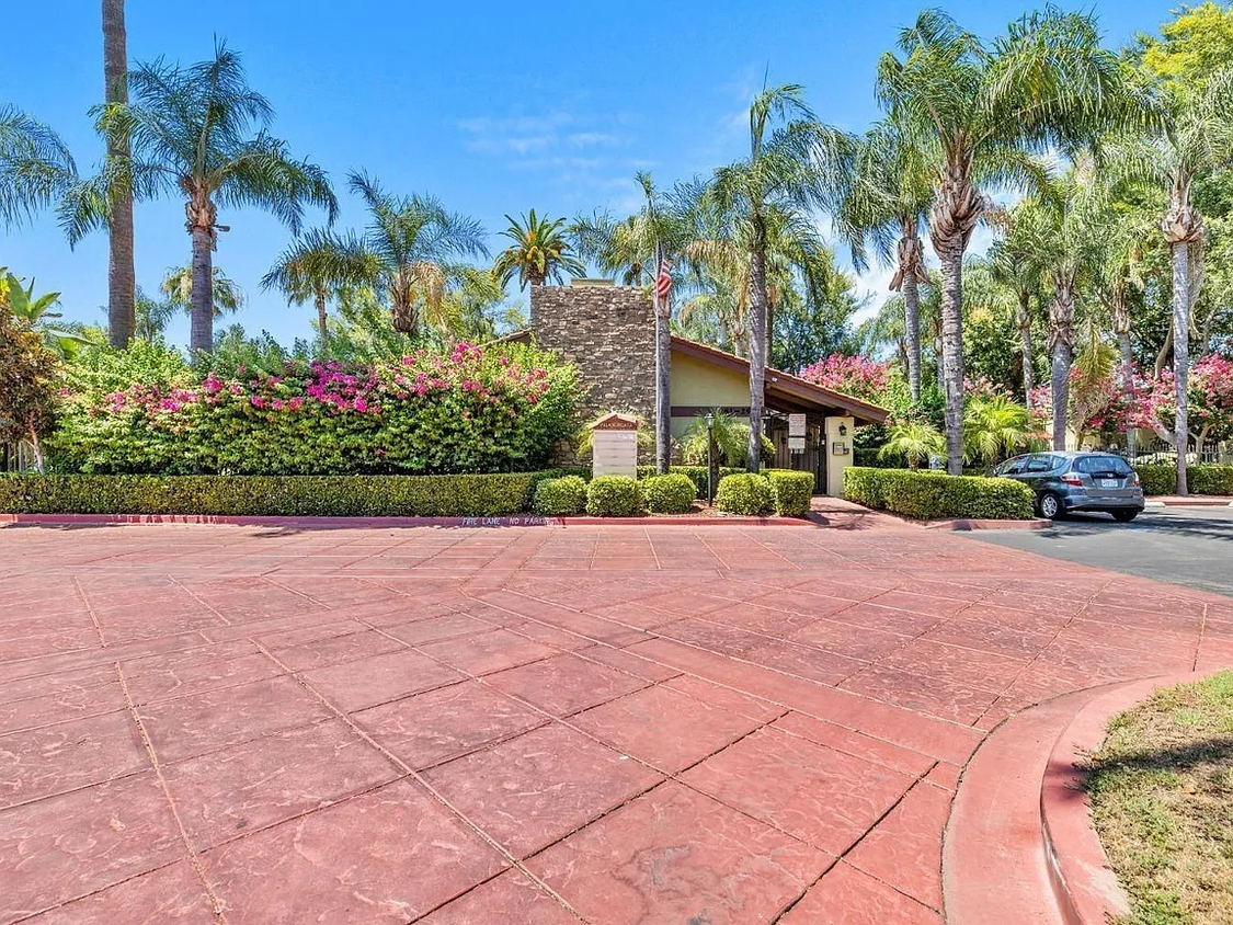 Foto principal - 2881 Huntington Blvd