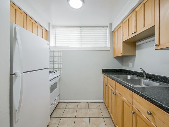 Building Photo - Charming Home in Desirable White Lake Neighborhood