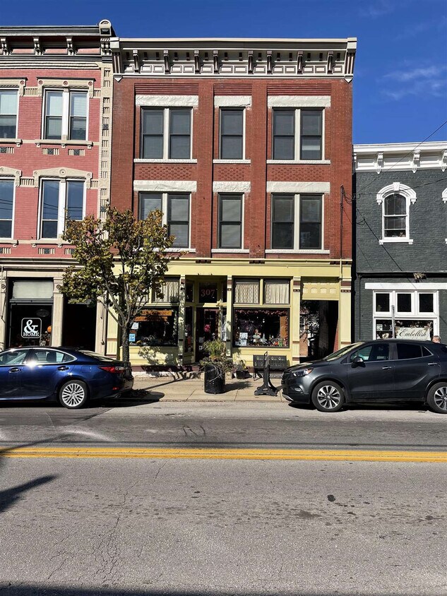 Foto principal - 307 Fairfield Ave