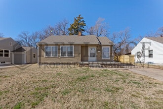 Building Photo - 921 N Edgemoor St