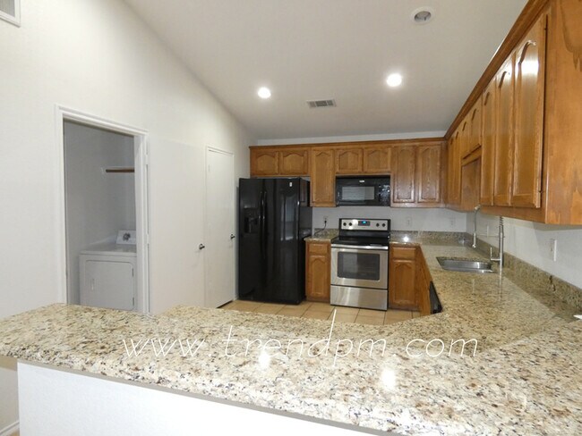 Foto del edificio - 5932 Melanie Drive, Fort Worth TX 76131