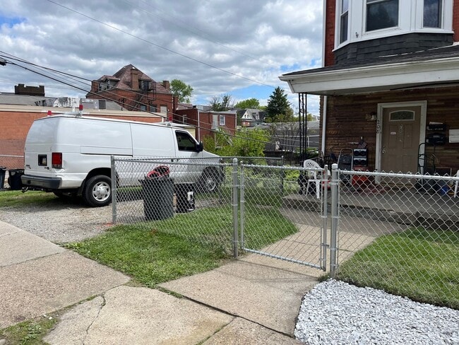 Photo - 208 McKinley St House