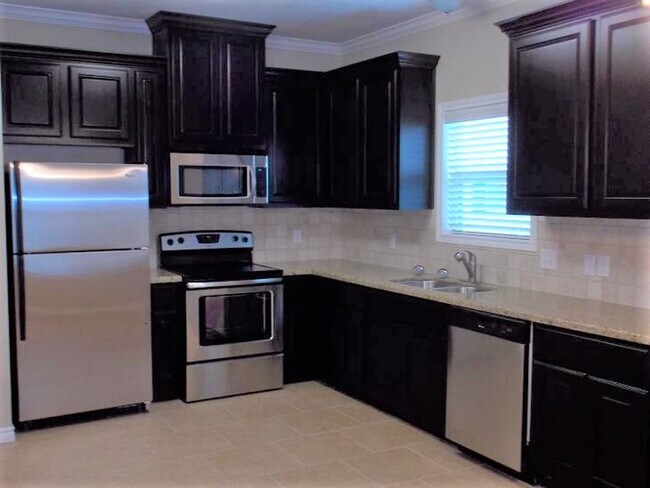 Foto del edificio - 1322 Milner Dr