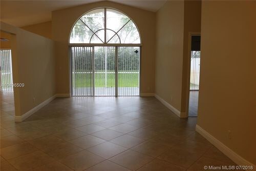 Foto del edificio - 18255 NW 21st St