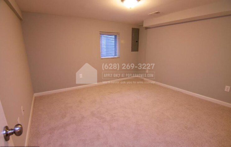 Primary Photo - 4812 Emo St