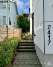 Building Photo - 2417 W Lynn St