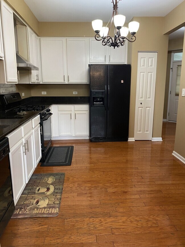 Foto del edificio - 2824 White Thorn Cir