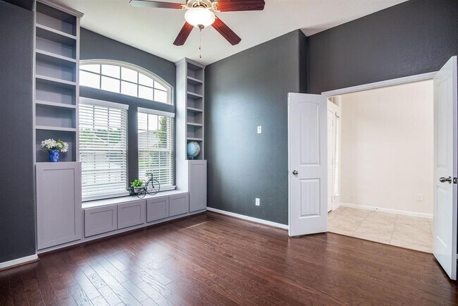 Foto del edificio - 14014 Sand Ridge Crossing