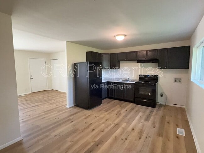 Building Photo - 8501 Athens Ct