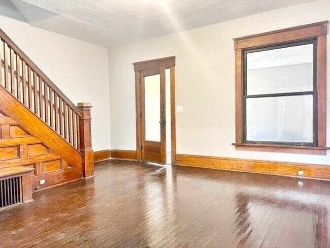 Building Photo - Beautiful 3-Bedroom Home for Rent