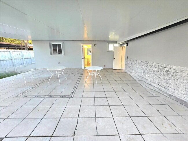 Foto del edificio - 10317 SW 7th St