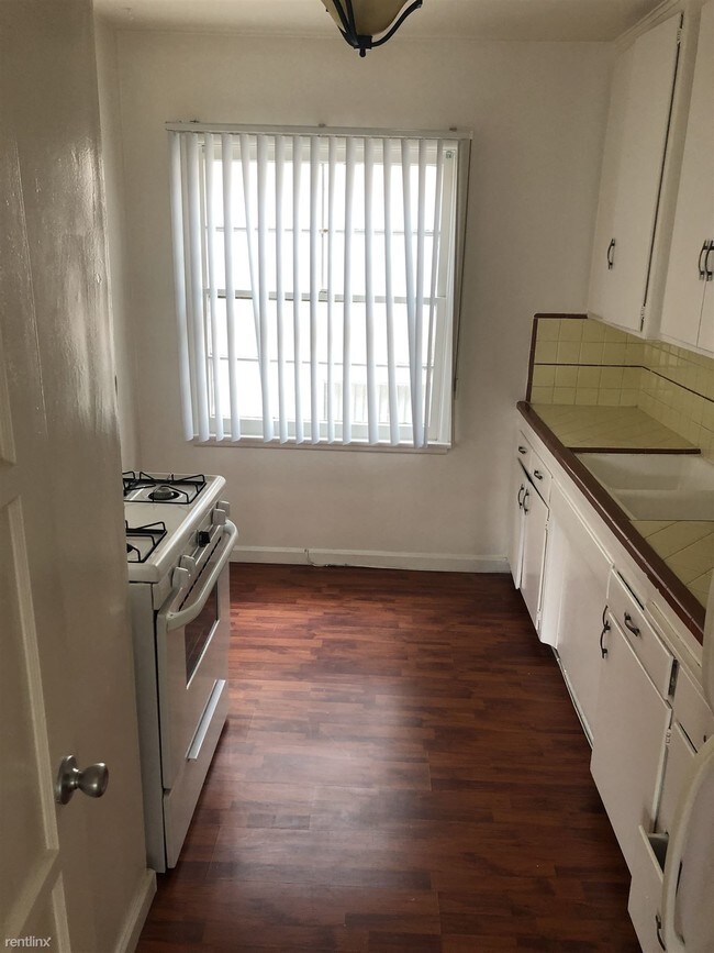 Foto del edificio - 5430 Carlton Way