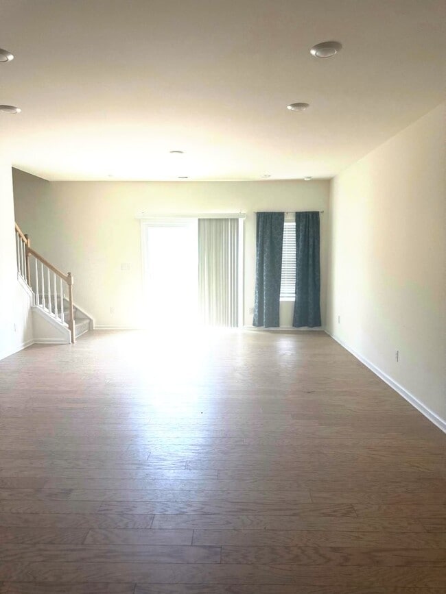 Building Photo - 336 Willowsford Dr