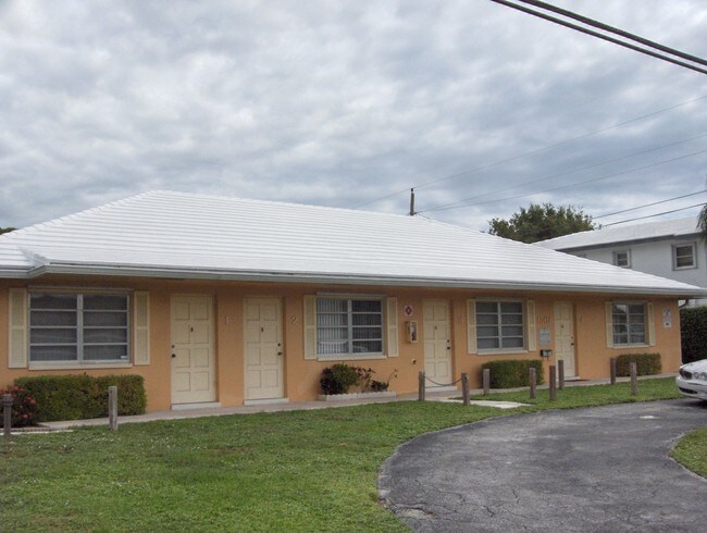 Foto del edificio - 1501 NE 56th St