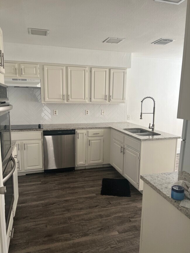 13308 Fall Manor Dr, Dallas, TX 75243 House Rental in Dallas, TX