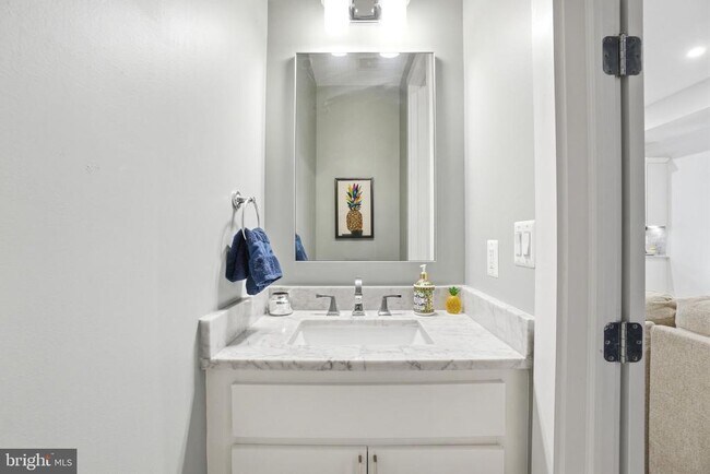 Foto del edificio - 145 Adams St NW