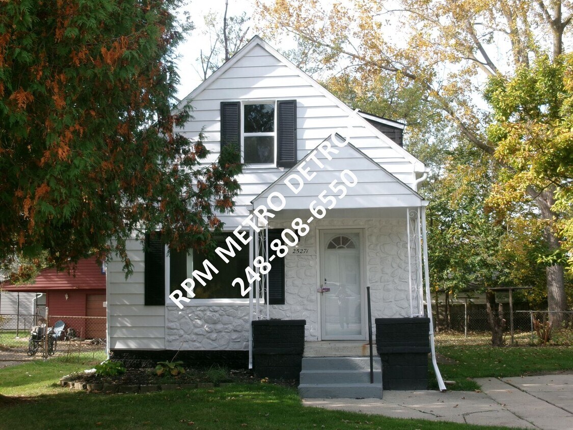 25271 Ford St, Roseville, MI 48066 House Rental in Roseville, MI