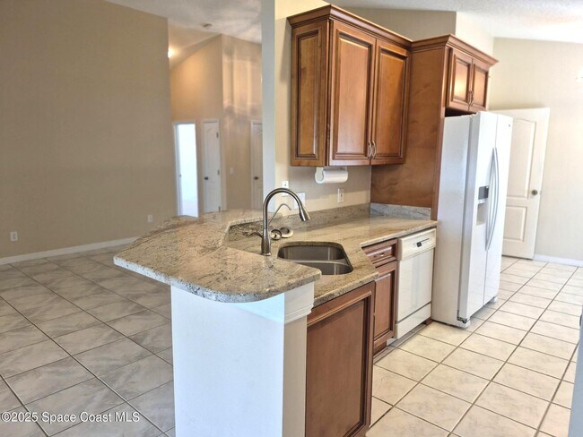Building Photo - 1233 Foxridge Pl