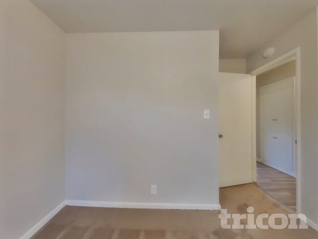 Building Photo - 2340 Logan Way