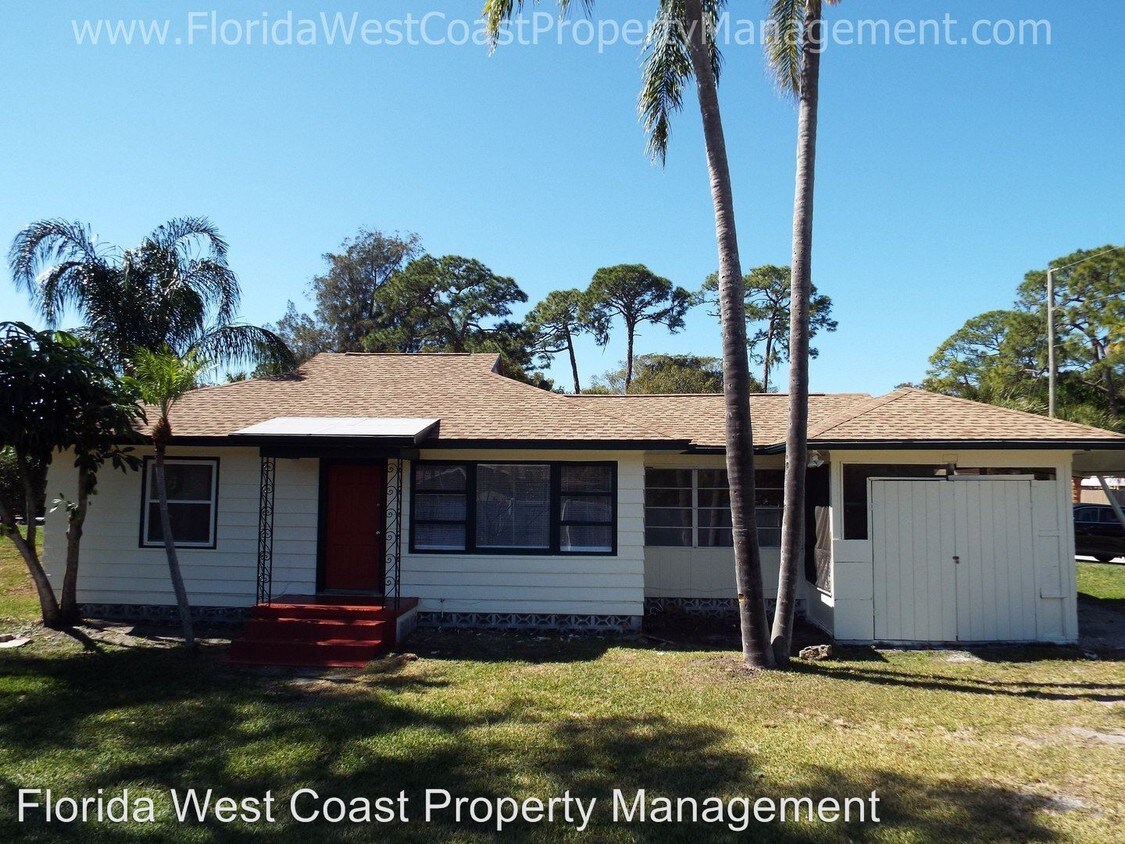 Primary Photo - 4704 Swift Rd
