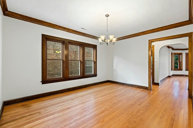 Foto del edificio - 5851 N Virginia Ave