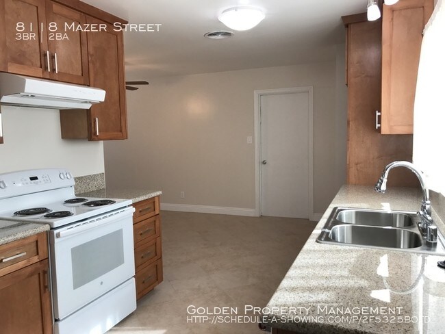 Building Photo - 8118 Mazer St
