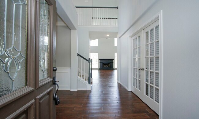 Building Photo - 10314 Cliff Haven Ct
