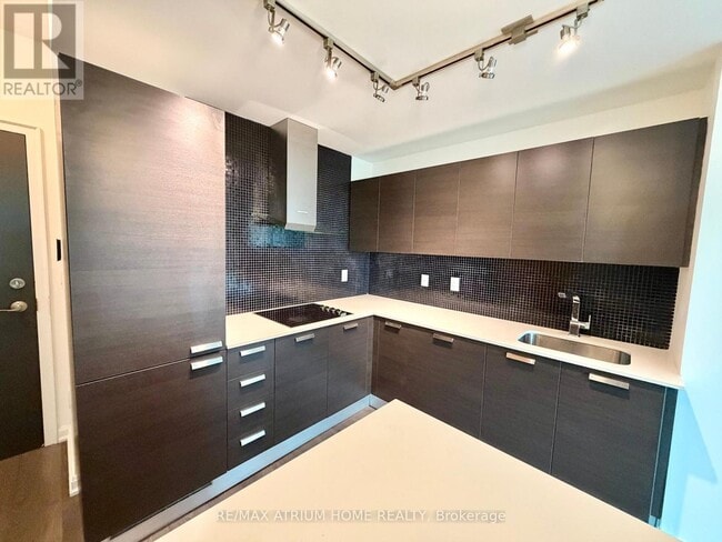 Building Photo - 9 Bogert Ave