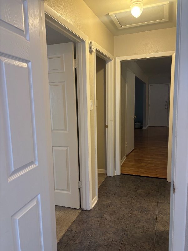 Building Photo - 1506 Fairfield Dr