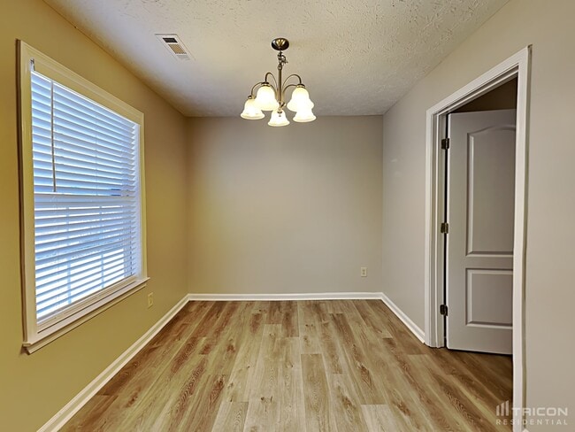 Building Photo - 254 Whistle Way