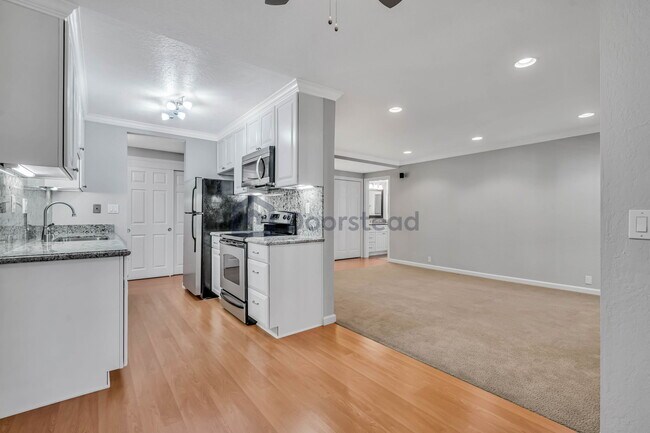Building Photo - 175 Sierra Dr