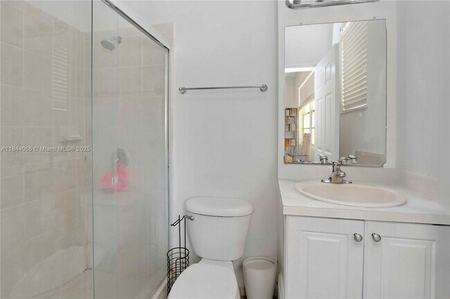 Foto del edificio - 9353 SW 227th St
