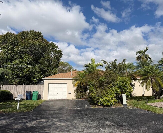 Building Photo - 12695 SW 144th Terrace