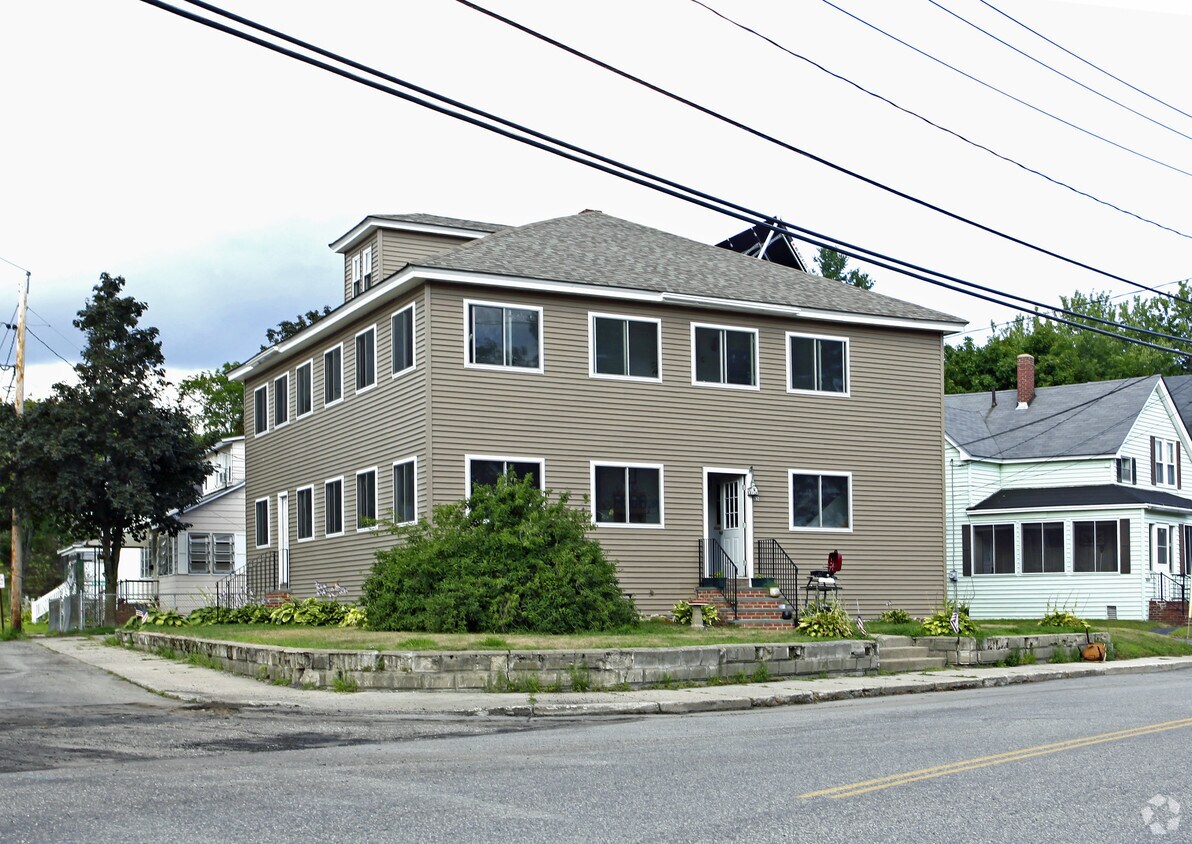 92 High St, Sanford, ME 04073 Apartments in Sanford, ME