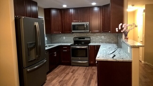 Foto del edificio - 803 Potter Dr