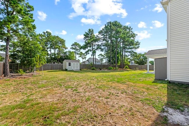 Building Photo - 941 Needlerush Rd