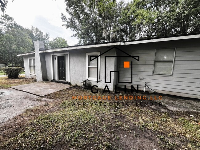 Building Photo - 815 Davis Ave