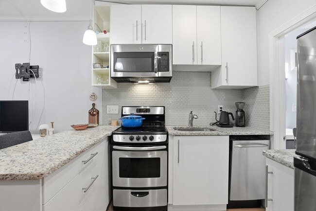 Building Photo - 298 Marlborough St
