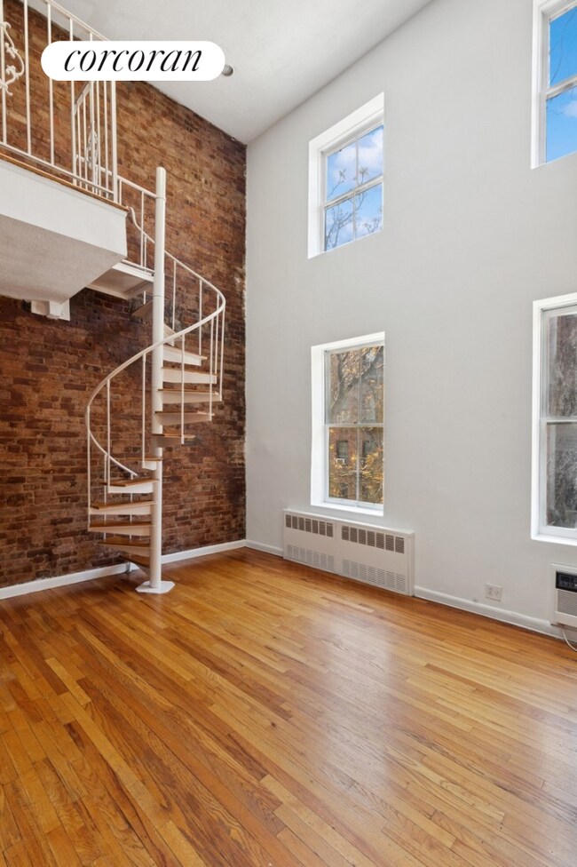 Building Photo - 207 W 22nd St