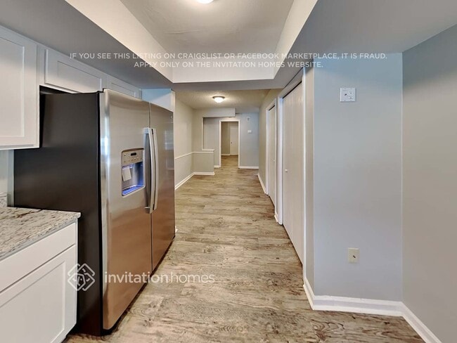 Building Photo - 9212 Regents Park Dr