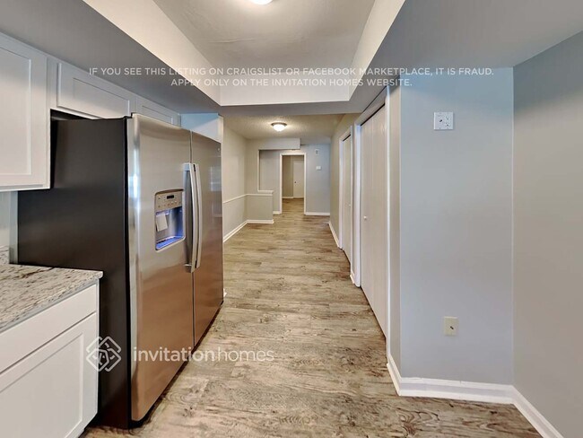 Foto del edificio - 9212 Regents Park Dr